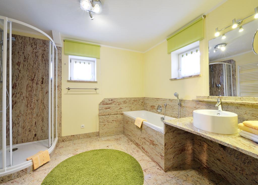 Landhotel Schwarzes Ross Steinsfeld Quarto foto