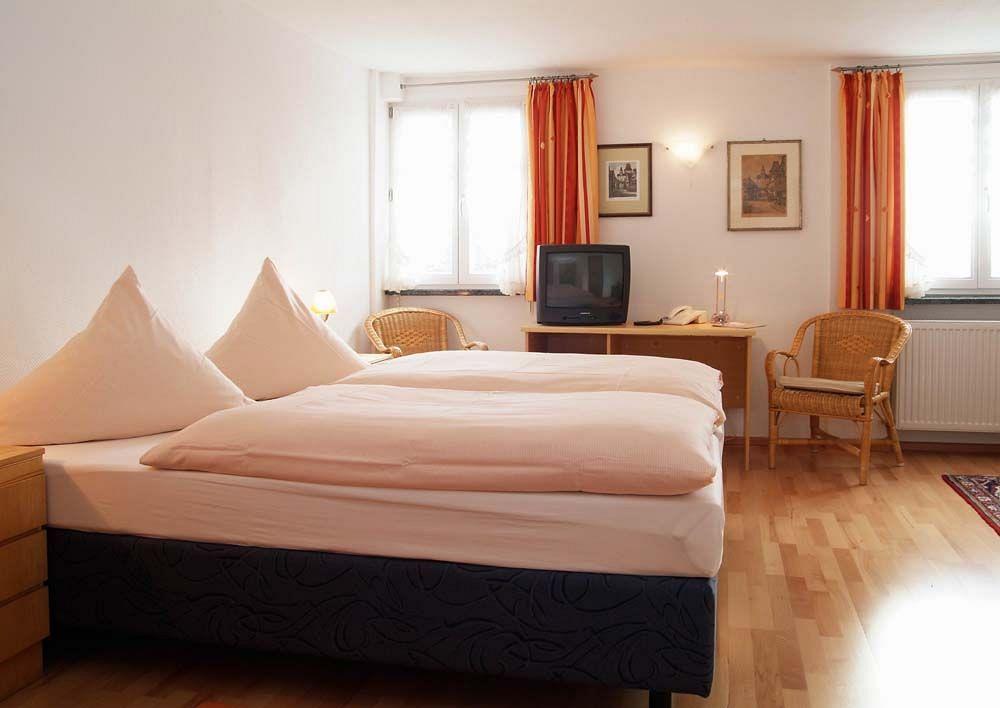Landhotel Schwarzes Ross Steinsfeld Exterior foto