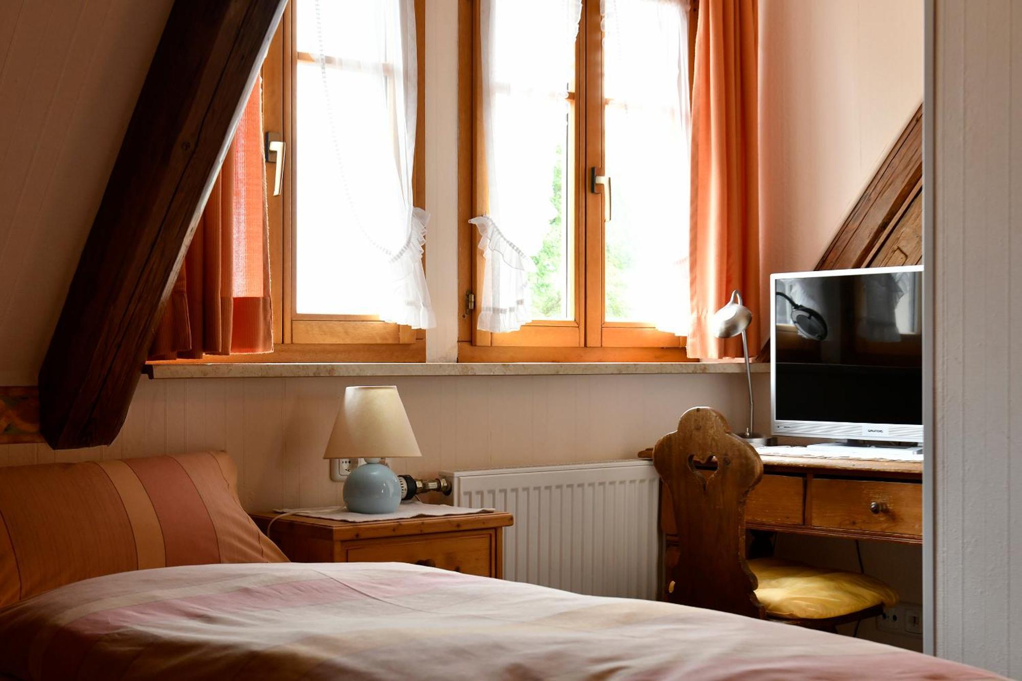 Landhotel Schwarzes Ross Steinsfeld Quarto foto